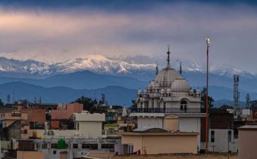 Munții Himalaya se văd pentru prima data, în India, în ultimele decenii. Nivelul poluării a scăzut | DeStiut.ro