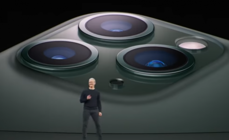 Apple „adaugă teleobiectivele periscop la telefoane”