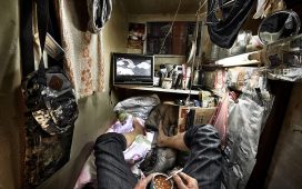 Apartamente înghesuite de 2m2 din Hong Kong, filmate direct deasupra