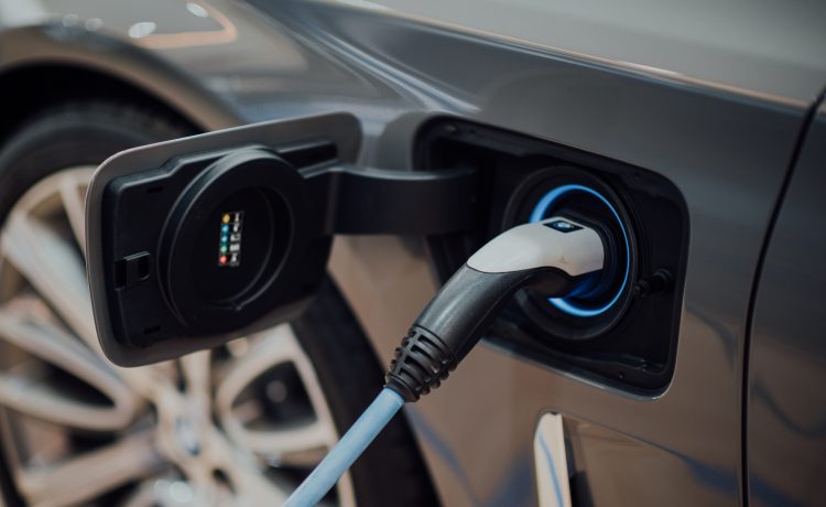 Mașinile electrice au atins un record de 54% din vânzările din Norvegia, în timp ce Volkswagen îl depășește pe Tesla