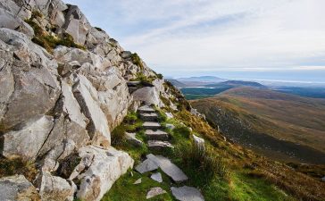 Top 10 tuneluri secrete și pasaje subterane din Irlanda