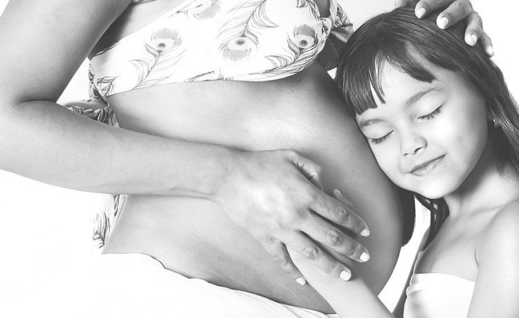 10 simptome ciudate din timpul sarcinii care sunt total normale